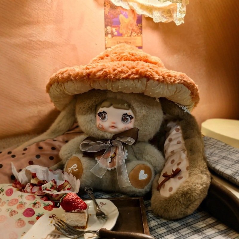 Series inspired by Nommi 400 % Mushroom Hat